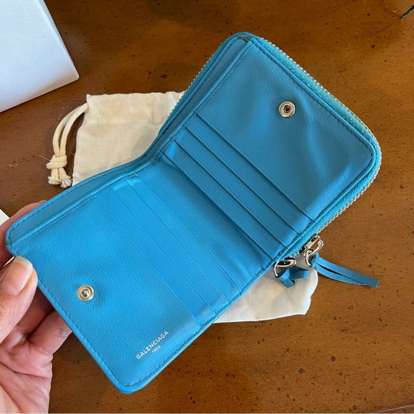 Balenciaga Paper Continental Zip Around Wallet w/ box & dust bag - Picture 6 of 10